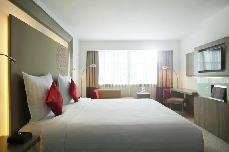 Novotel Jakarta Gajah Mada Екстериор снимка
